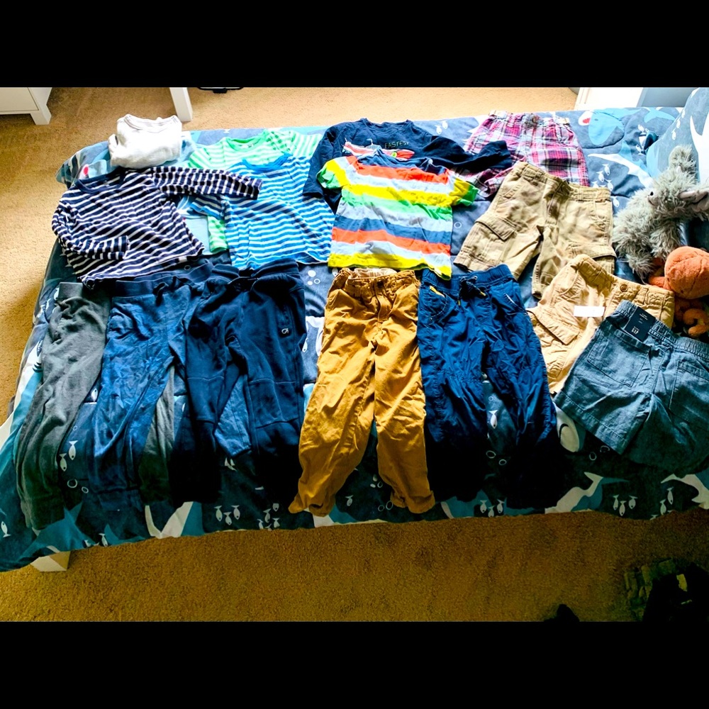 Gap 4T 16 piece wardrobe!!!